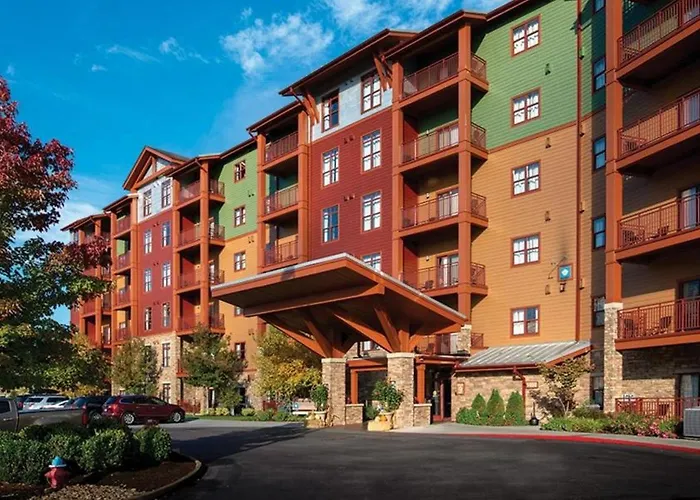 Great Smokies Lodge Sevierville By Hellovacay